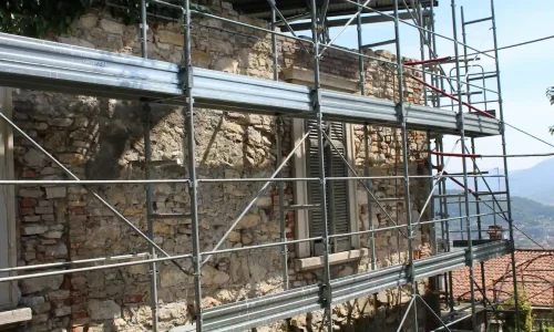 Masonry Scaffold Access Masonry scaffold access by Palo Alto Scaffolding Rental for exterior restoration projects.